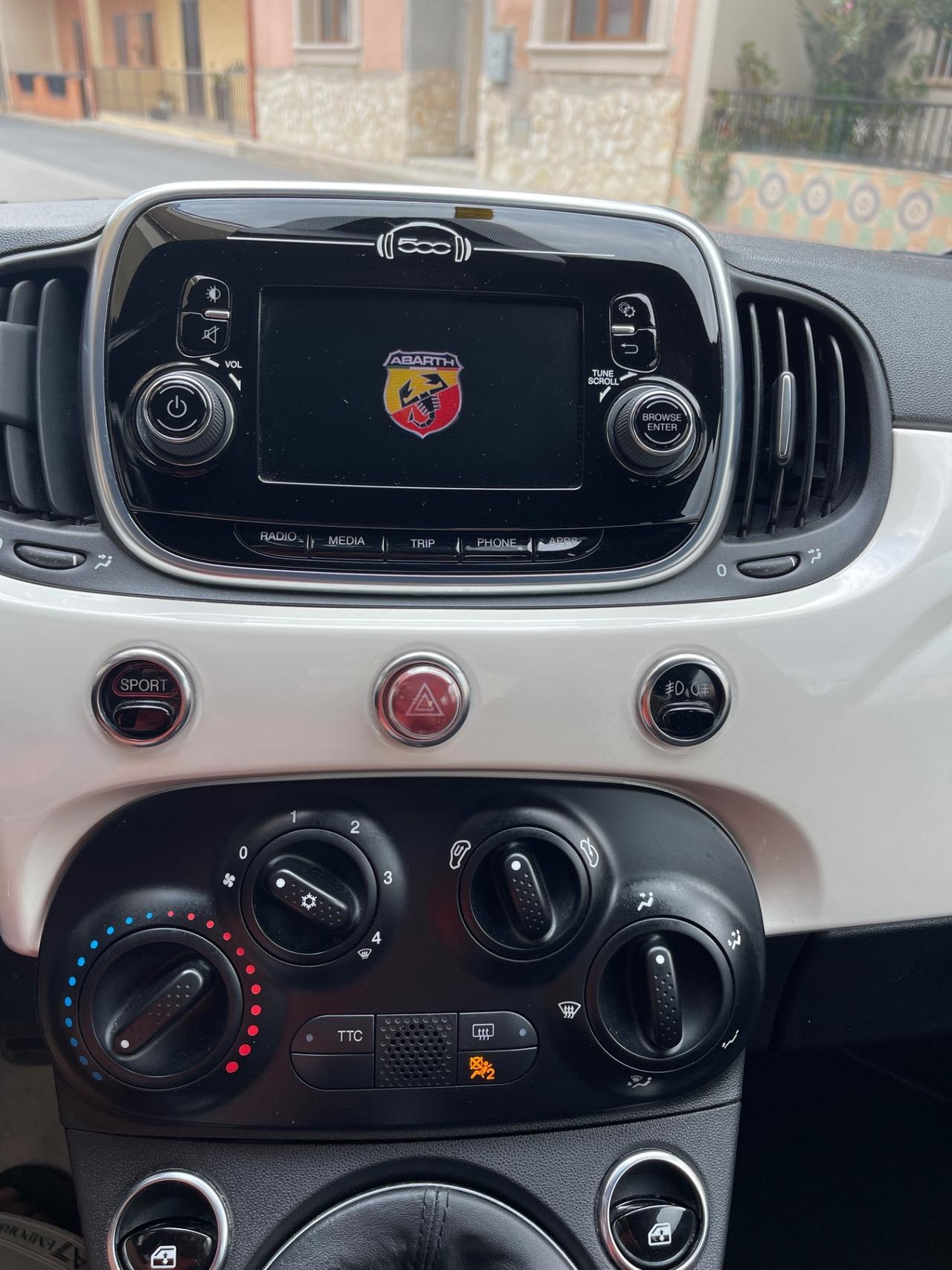Abarth 595 1.4 Turbo T-Jet 145 CV 70 th anniversary