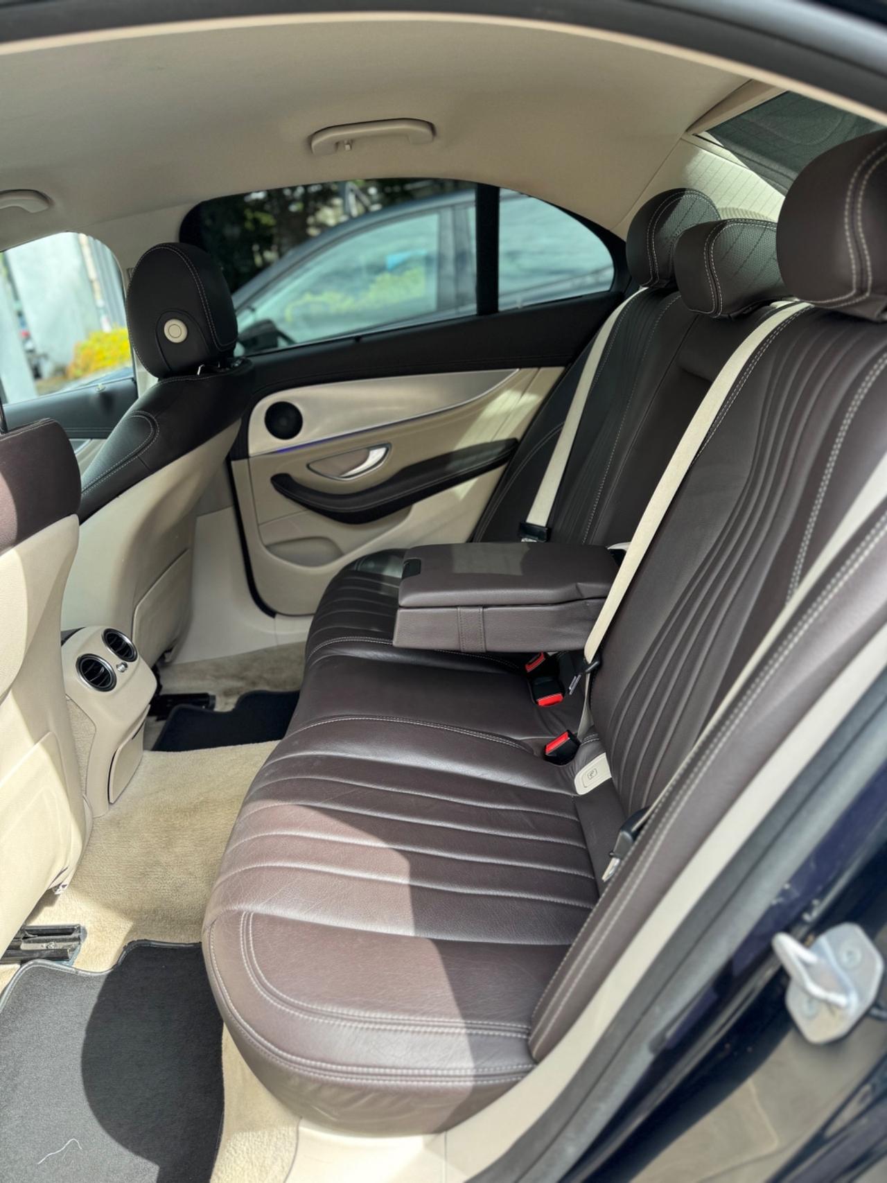 Mercedes-benz E 220 E 220 d Premium Plus solo Export