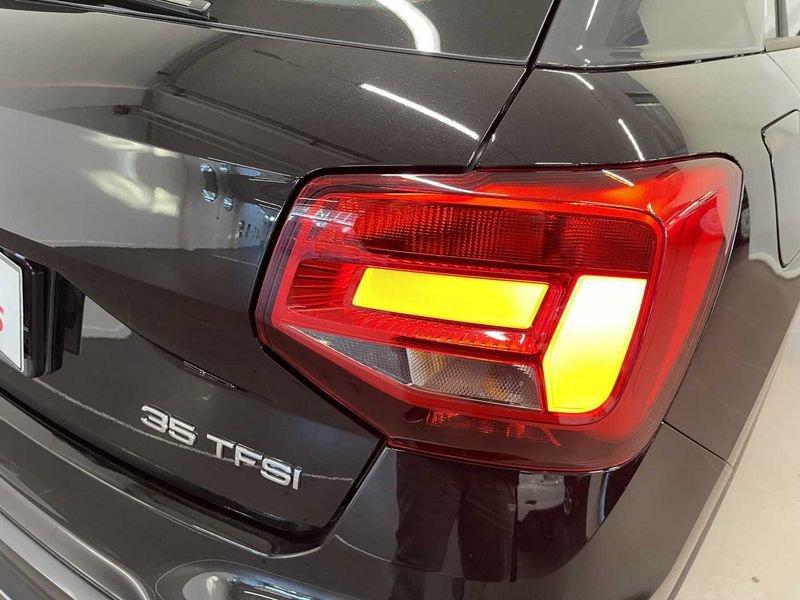 Audi Q2 35 TFSI S tronic Business