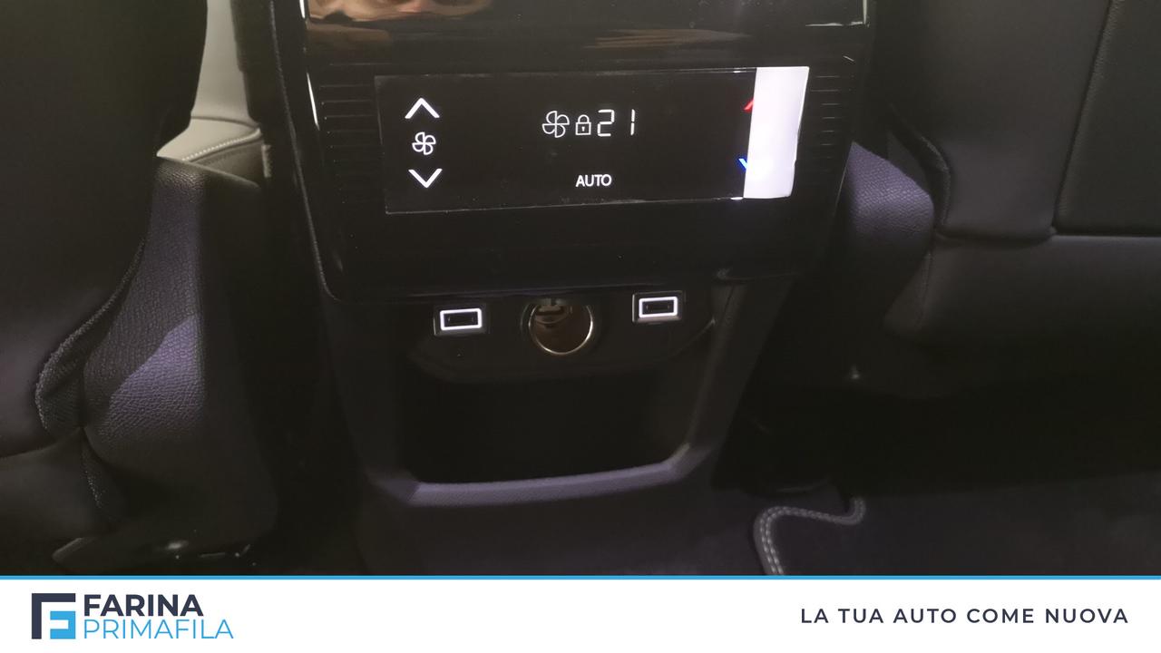 PEUGEOT Nuovo 5008 Hybrid 136 e-DCS6 GT