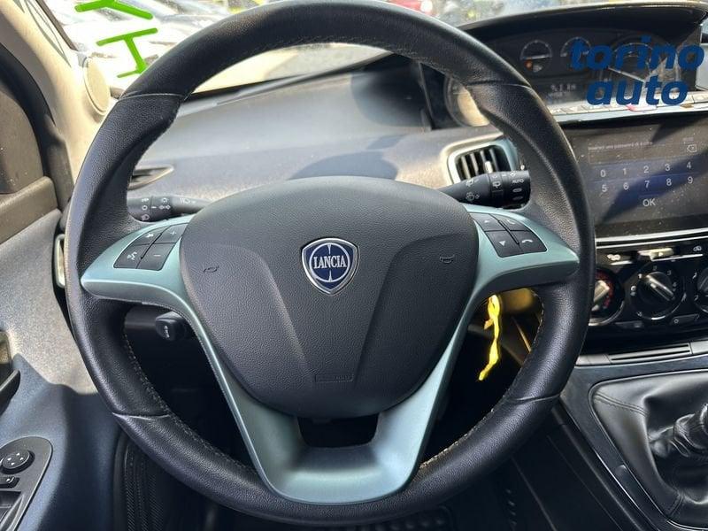 Lancia Ypsilon 1.0 FireFly 70cv Hybrid Silver