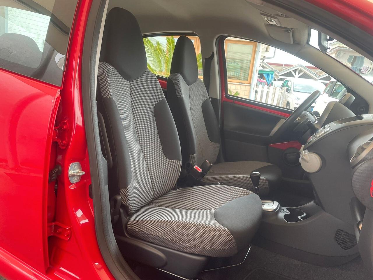 Toyota Aygo 1.0 12V VVT-i 5 porte Tobasco MMT automatica