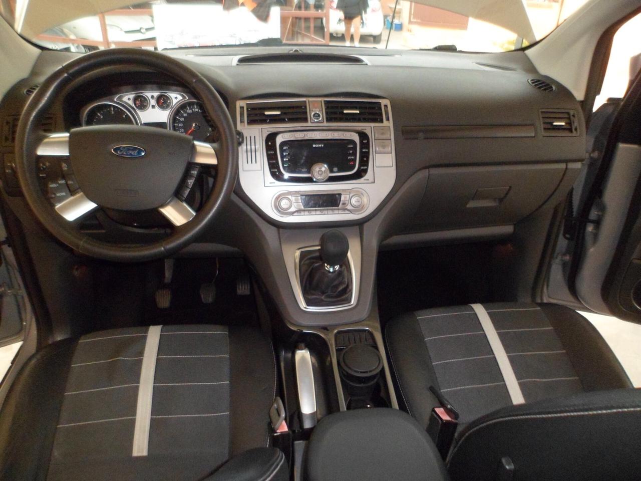 Ford Kuga 2.0 TDCi 163 CV 4WD Titanium 10