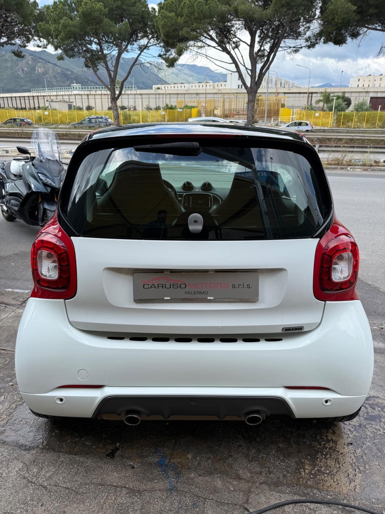 Smart ForTwo BRABUS 0.9 Turbo twinamic Xclusive