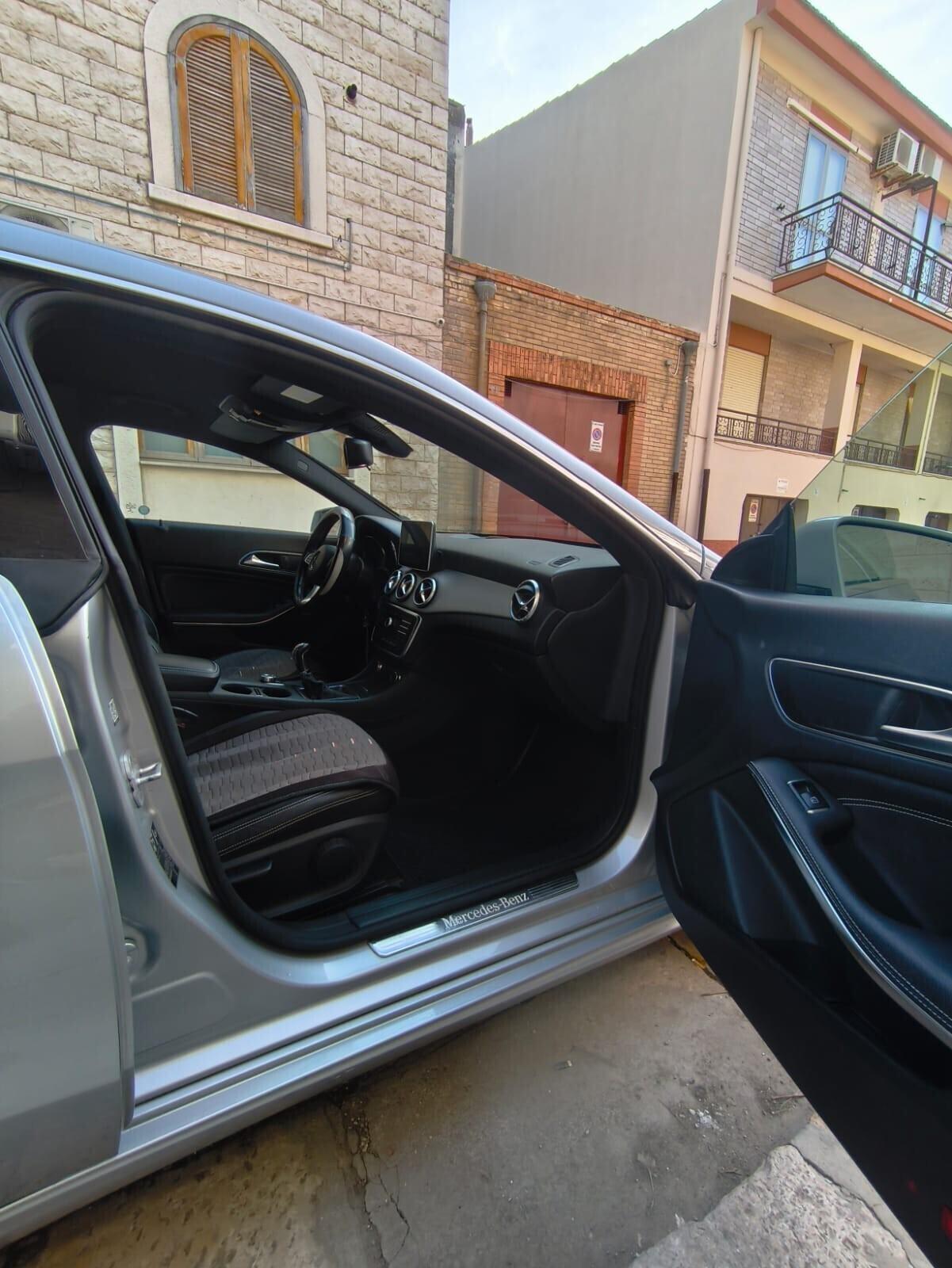 Mercedes CLA 200 CDI S.W cv 136 cambio manuale