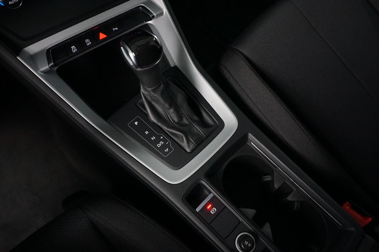 Audi Q3 35 TDI S tronic Business