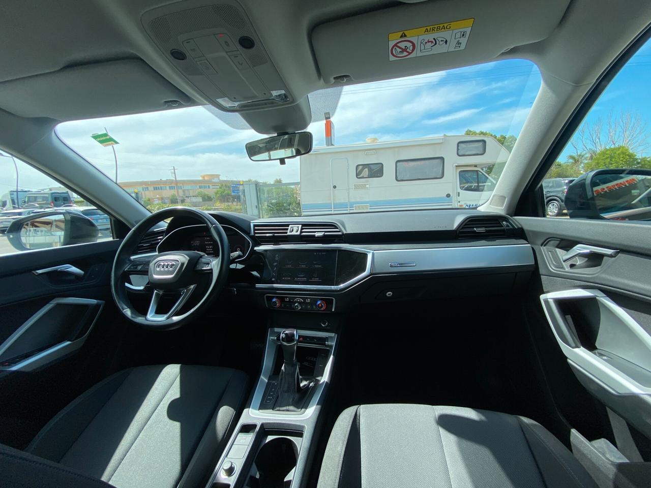 Audi Q3 Sportback 35 1.5 tfsi mhev s-tronic