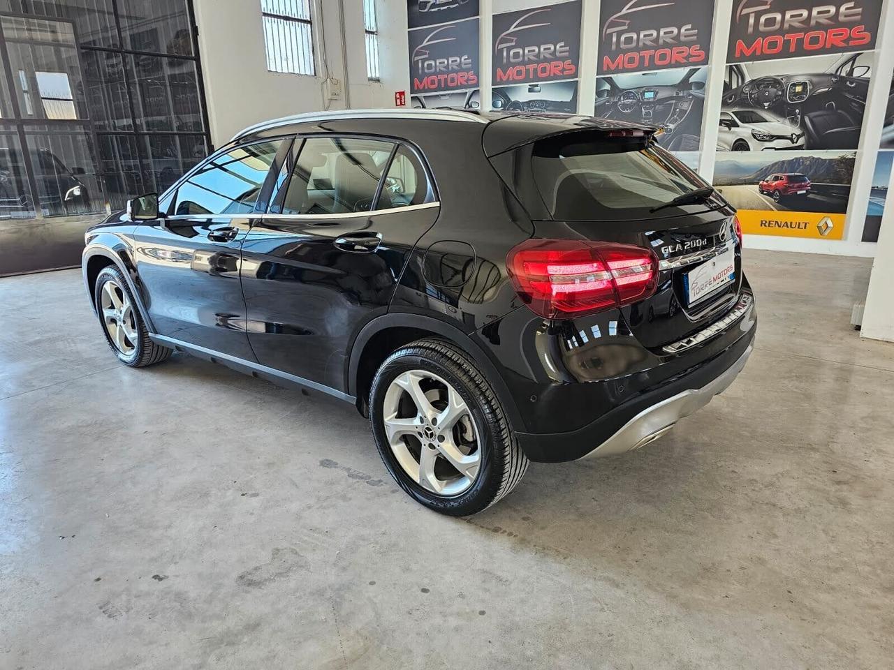 Mercedes-benz GLA 200 d Automatic 4Matic Sport 10/2018