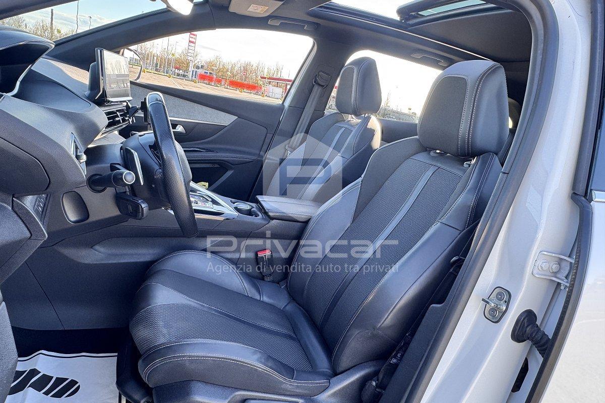 PEUGEOT 3008 Hybrid 225 e-EAT8 GT