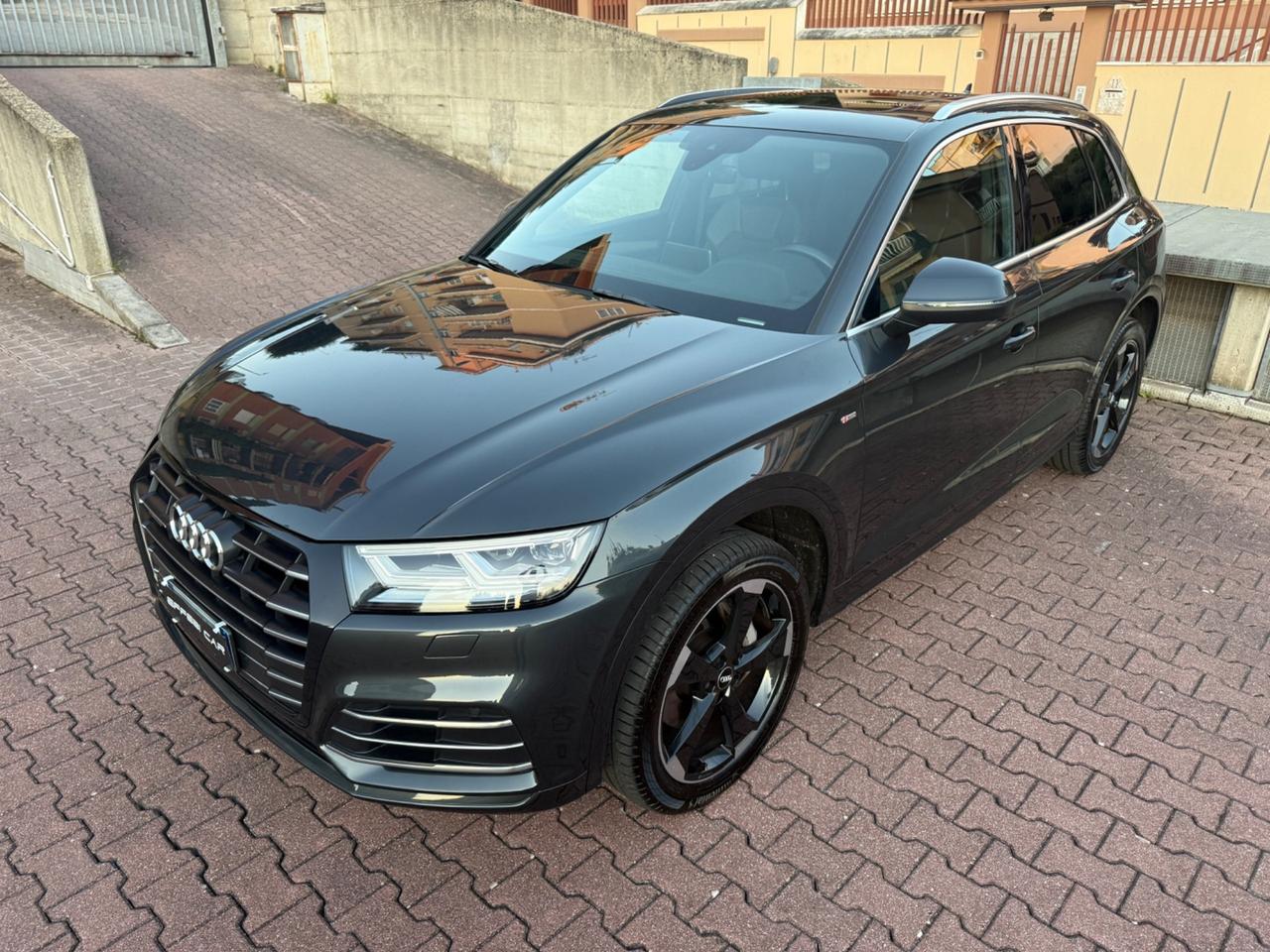 Audi Q5 55 TFSI e quattro S tronic line plus