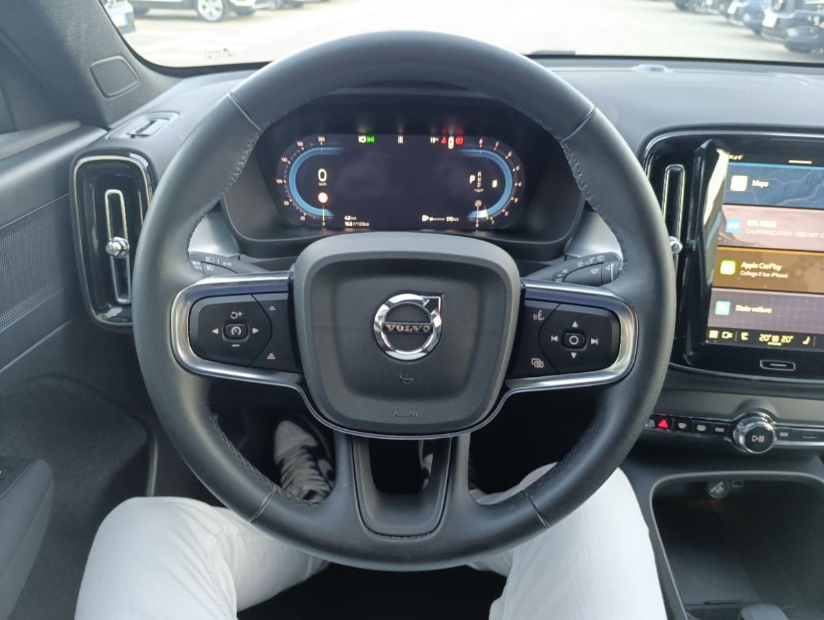 VOLVO - XC40 B3 CORE AUTOMATICO