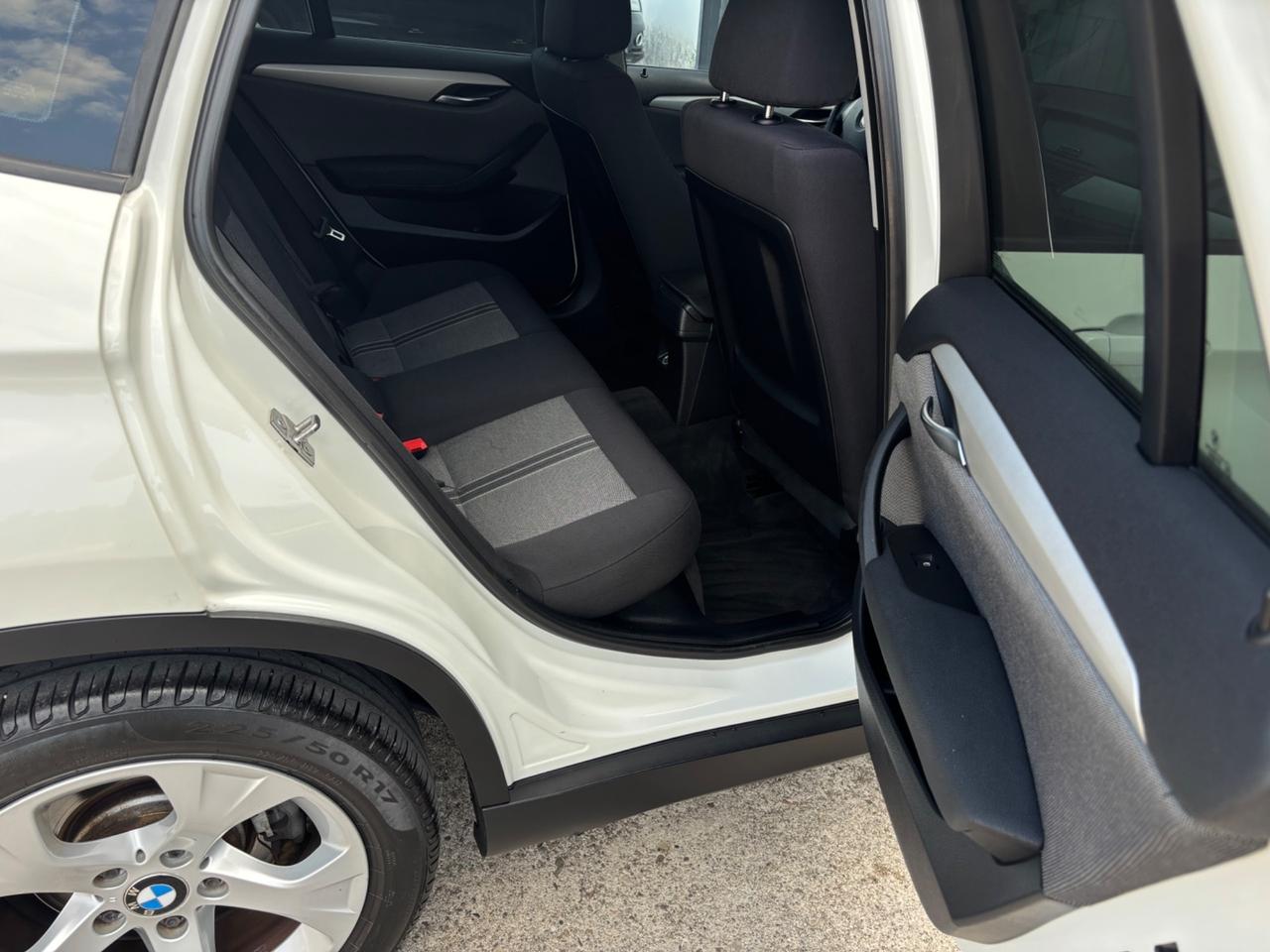 BMW X1 2.0D. 118d. Garanzia 12 mesi. Neopatentati