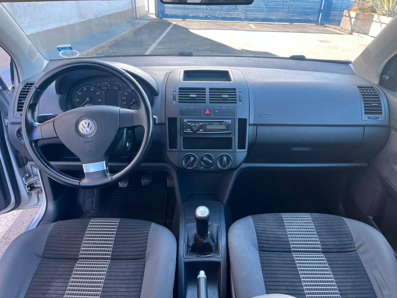 Volkswagen Polo 1.2/70CV 12V 5p. United