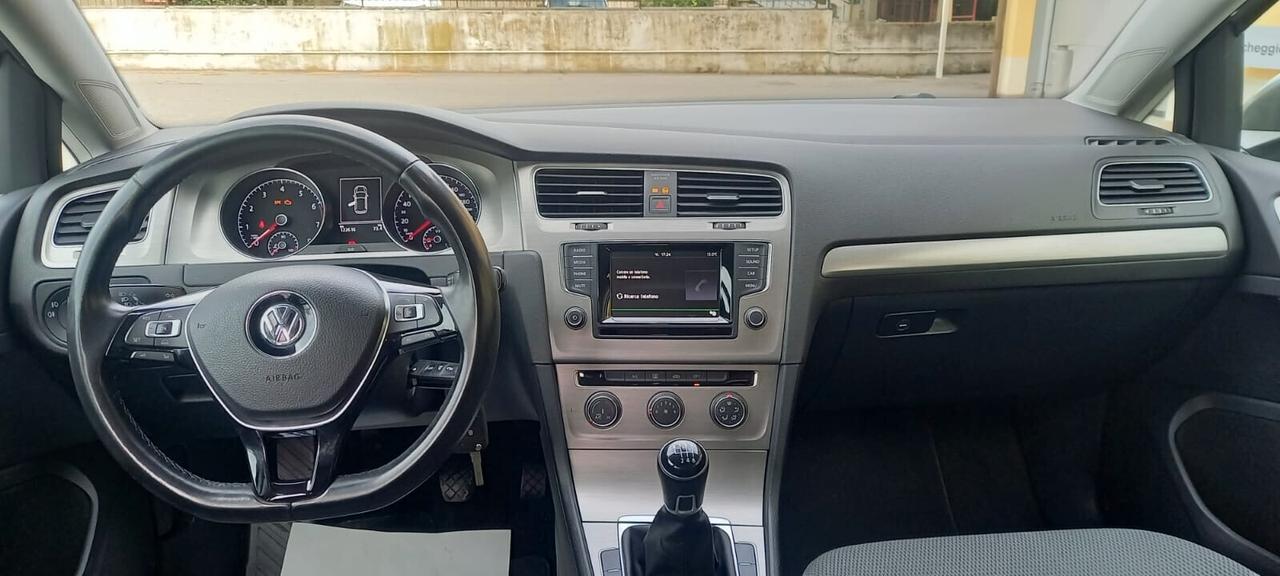 Volkswagen Golf 7 Blue Motion Tech cc. 1.4 Benzina Manuale 6 Marce 5 Porte 5 Posti Navigatore UTILIZZABILE X I NEOPATENTATI 2025...!!!!