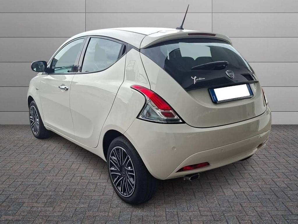Lancia Ypsilon 5 Porte 1.0 FireFly Hybrid Gold