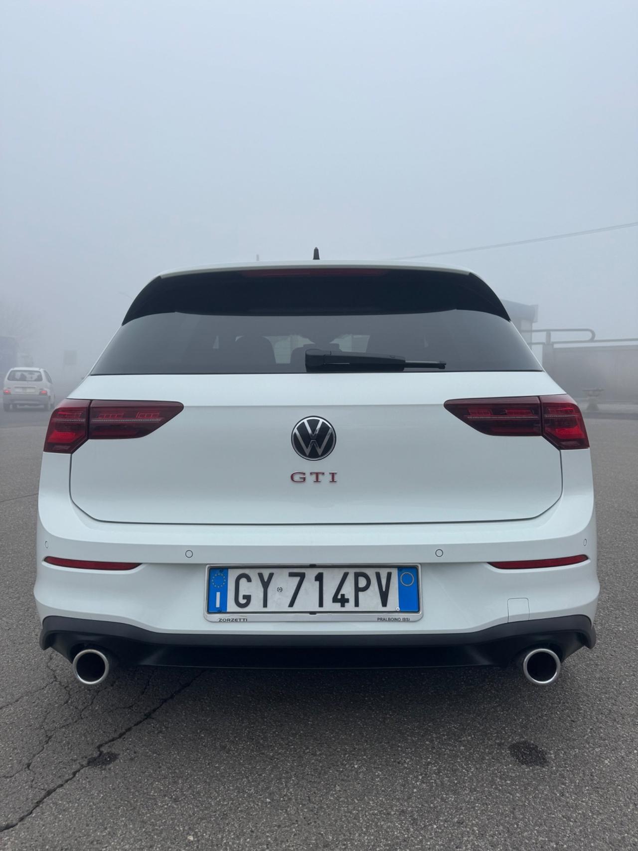 Volkswagen Golf GTI 2.0 TSI DSG