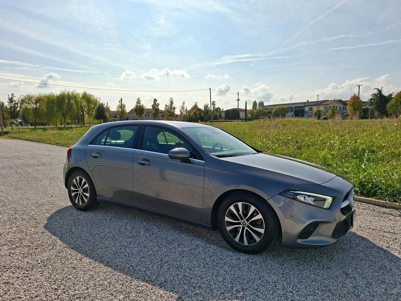 Mercedes-benz A 180 180d Automatic Business Extra 116cv