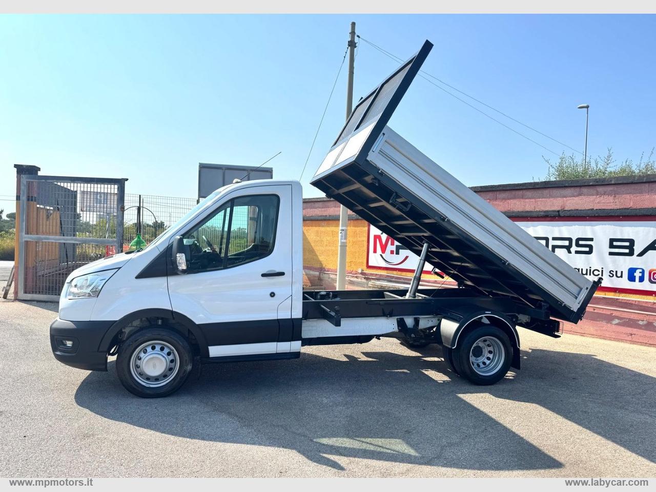 TRANSIT 2.0 130CV RIBALTABILE TRILATERALE GEMELLATO