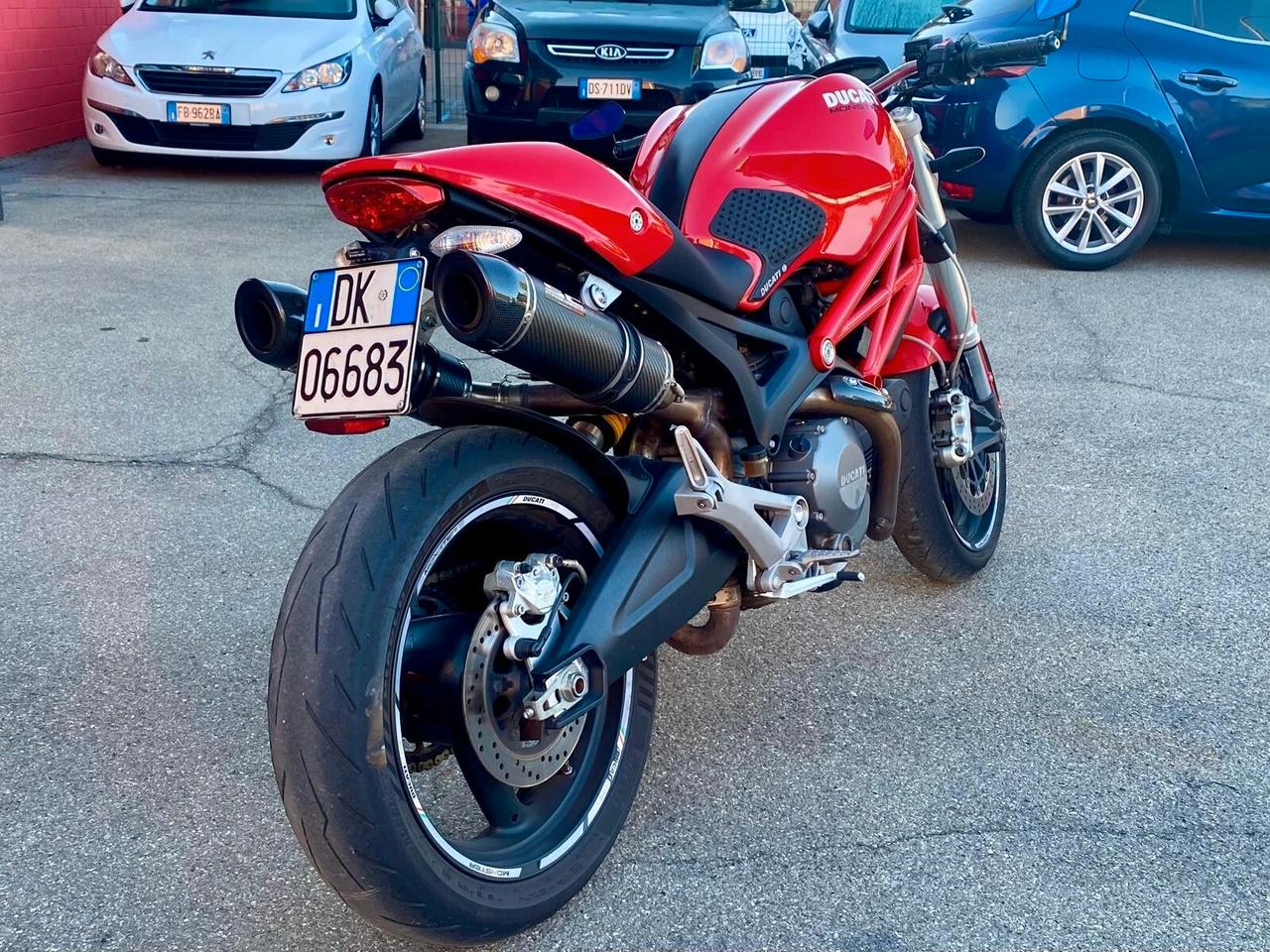Ducati Monster 696 SPORTIVA