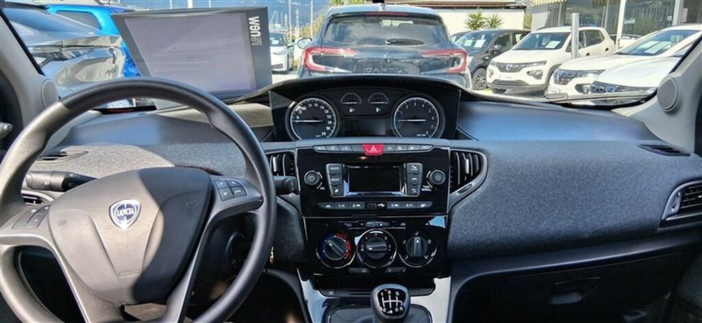 Lancia Ypsilon 5 Porte 1.0 FireFly Hybrid Silver