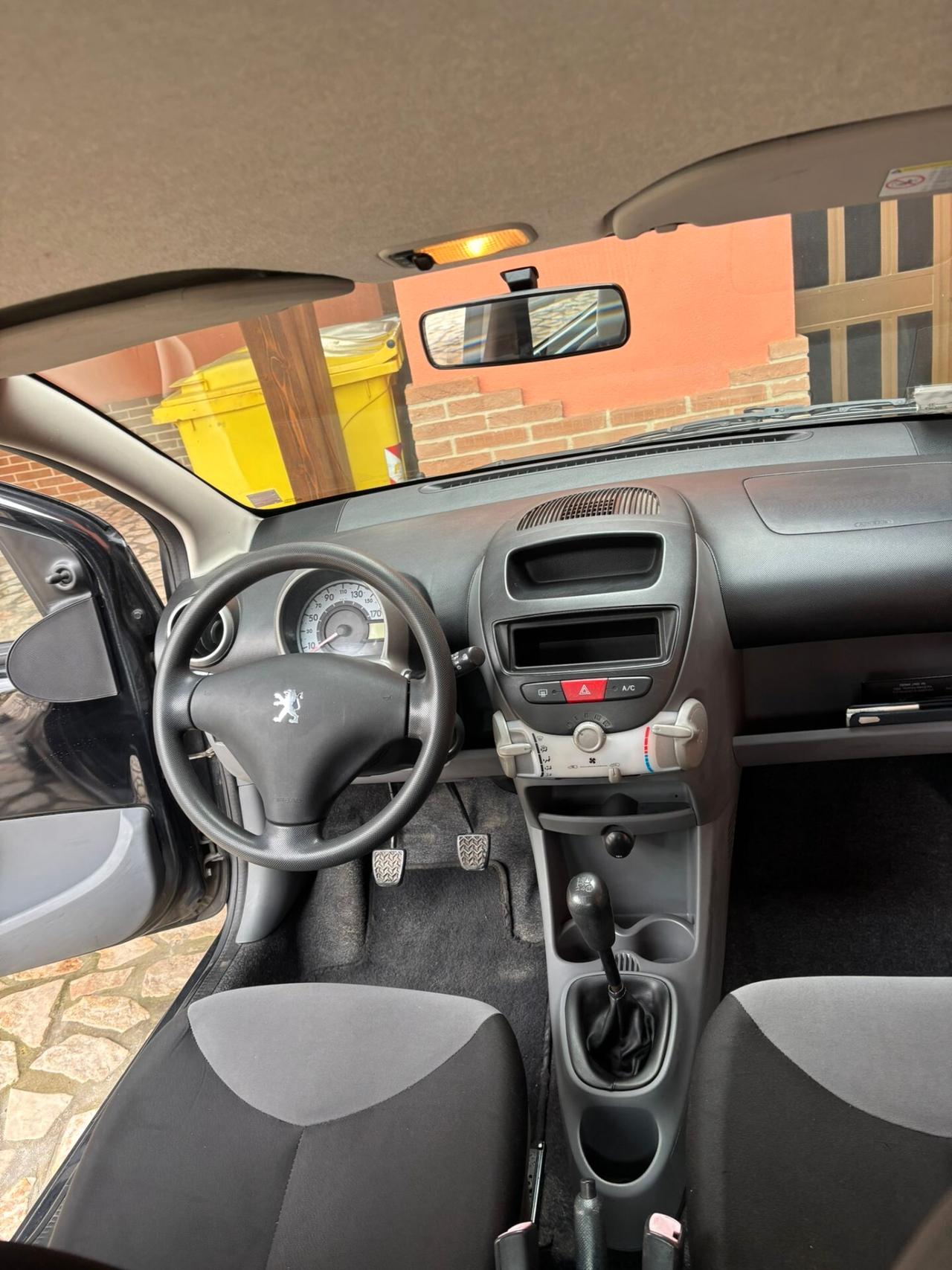 Peugeot 107 1.0 68CV 5p. Plaisir