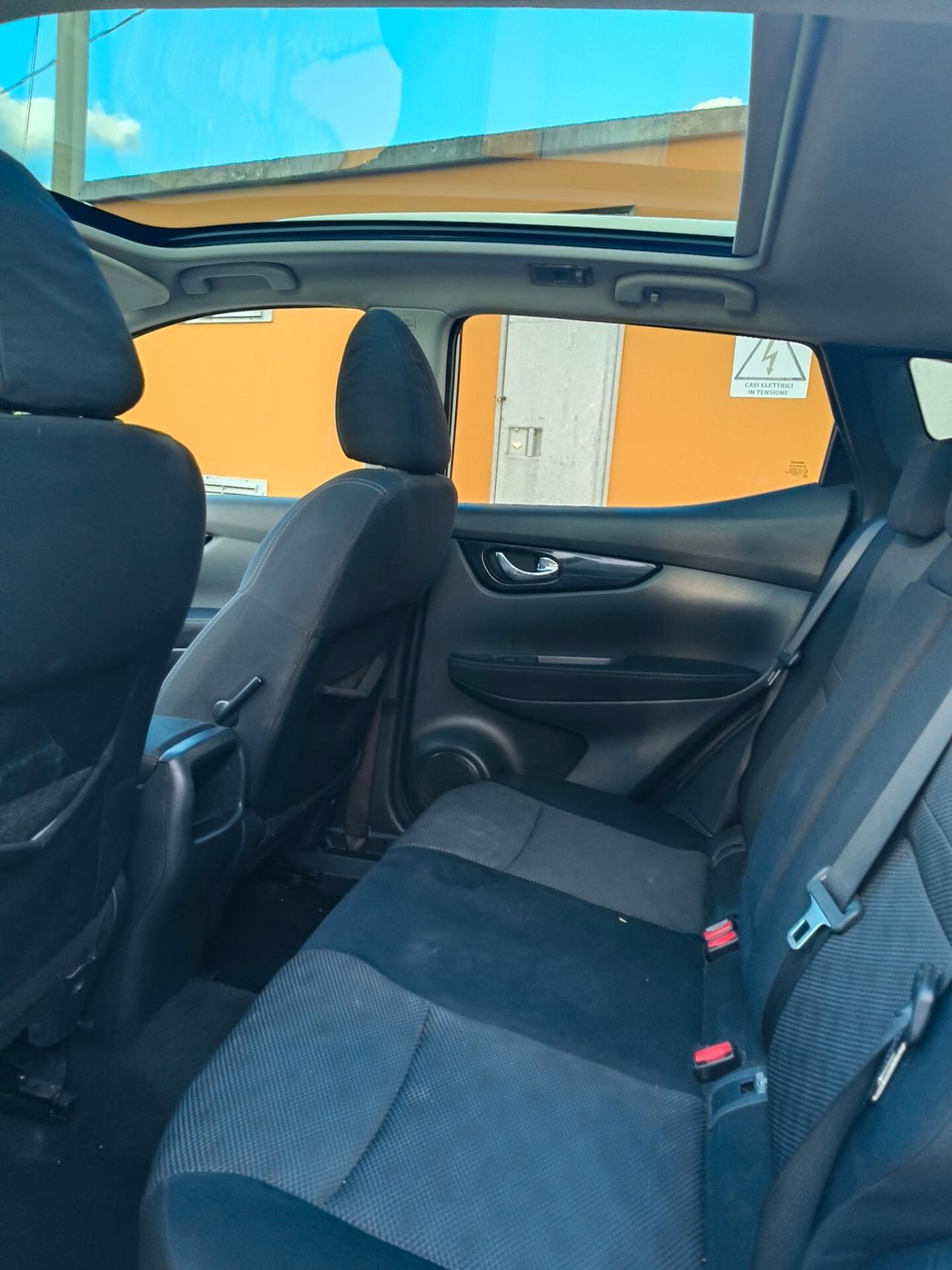 Nissan Qashqai 1.5 dCi Tekna