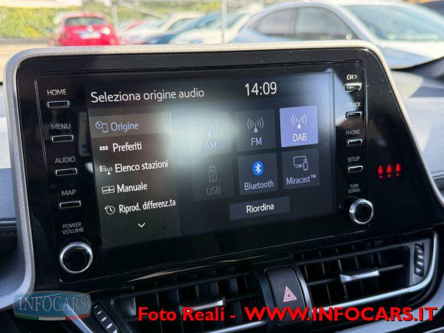 TOYOTA C-HR 1.8 Hybrid E-CVT Business - PROMO