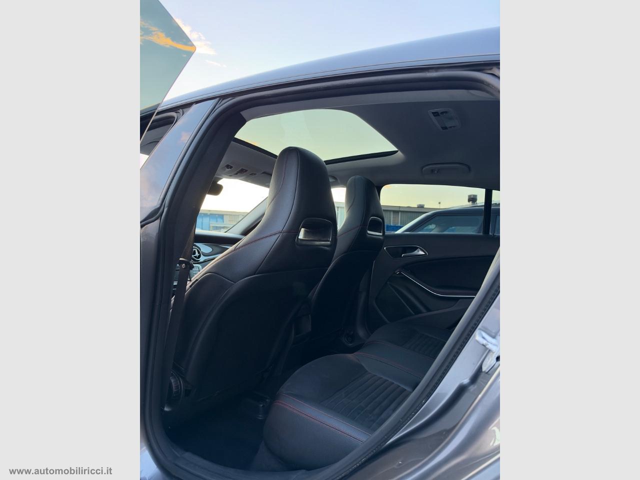 MERCEDES-BENZ CLA 220 d S.W. 4Matic Automatic Premium