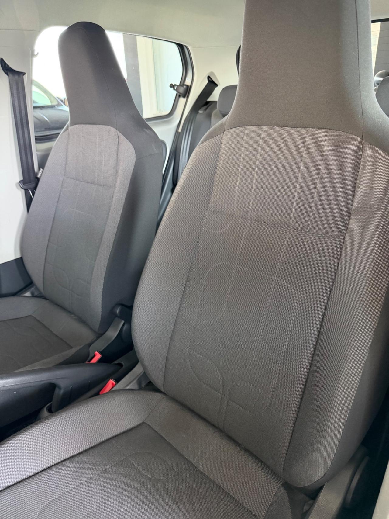 Volkswagen up! 1.0 75 CV 5p. high