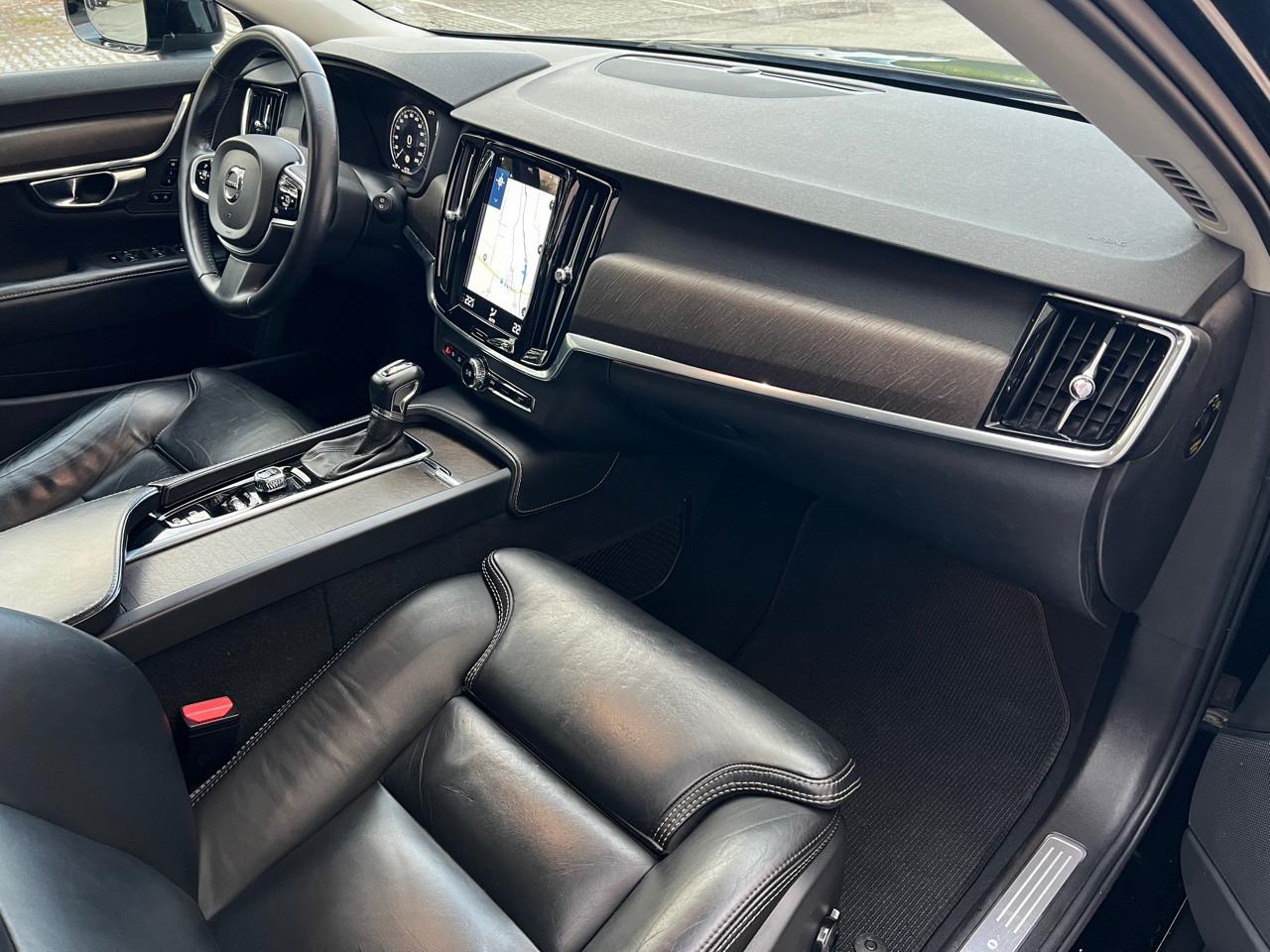 Volvo V90 Cross Country 2.0 d4 Business Plus awd geartronic