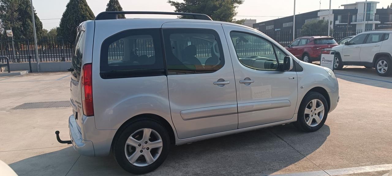 Peugeot Partner Tepee 1.6 HDi 92CV Style GANCIO TRAINO