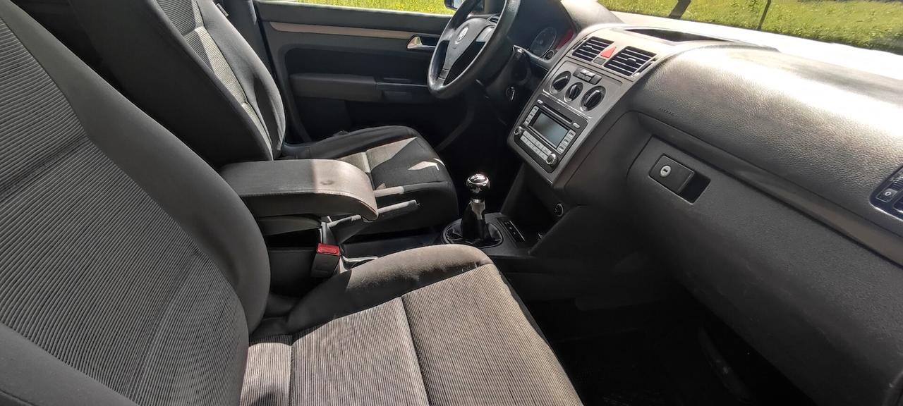 Volkswagen Touran 1.9 TDI 105CV Trendline / 7 posti