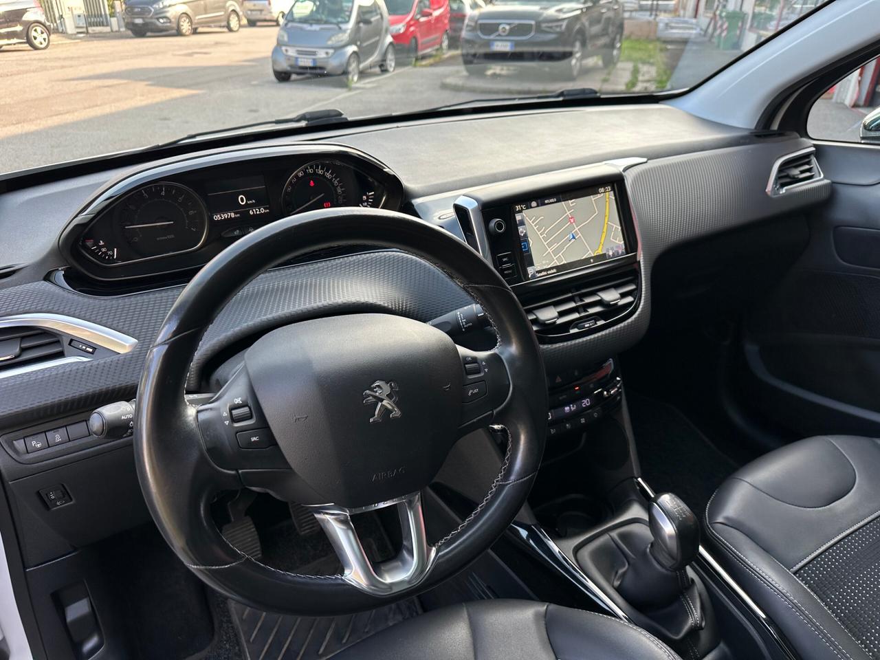 Peugeot 2008 1.2 puretech 12v Allure 82cv E6 UNIPROPR. OK NEOPATENTATI TETTO PANORAMICO