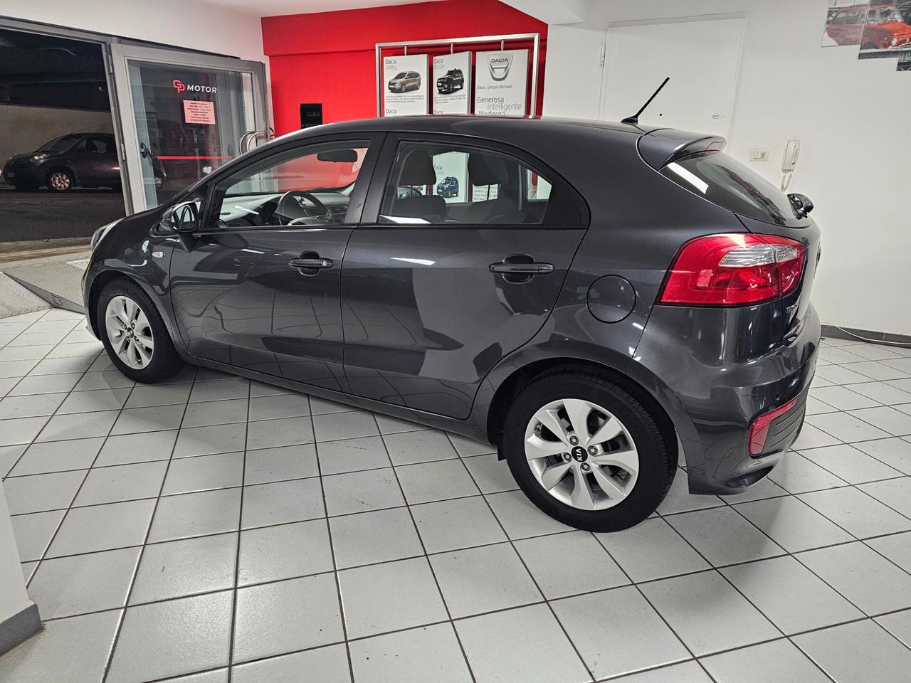 Kia Rio 1.2 CVVT 5p. Cool