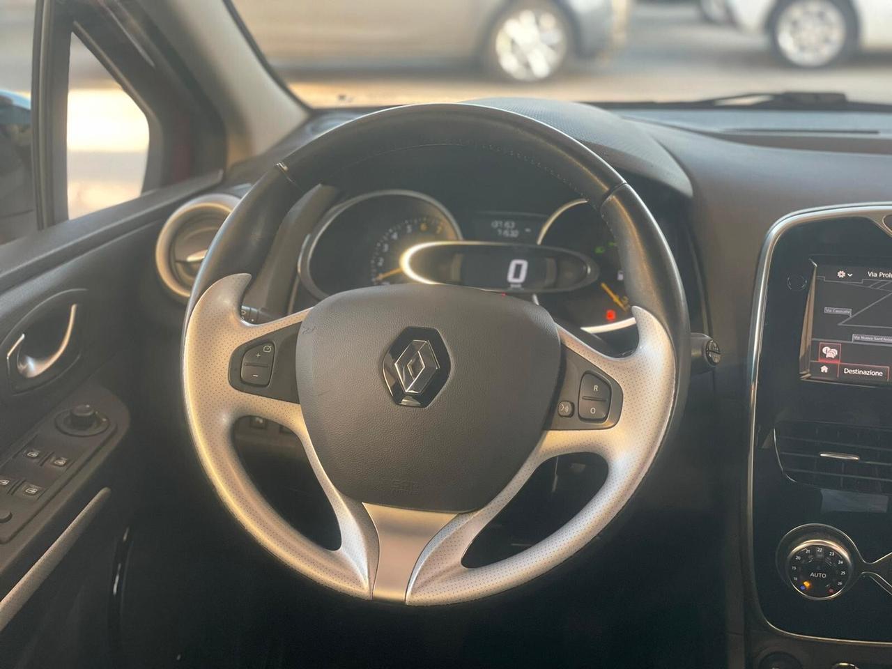 Renault Clio TCe 12V 90 CV Start&Stop 5 porte Energy Duel