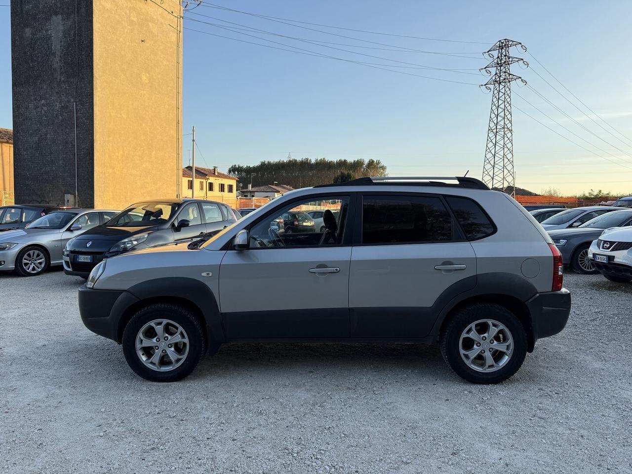 HYUNDAI TUCSON 2.0 CRDI 4 WD DYNAMIC UNICO GANCIO