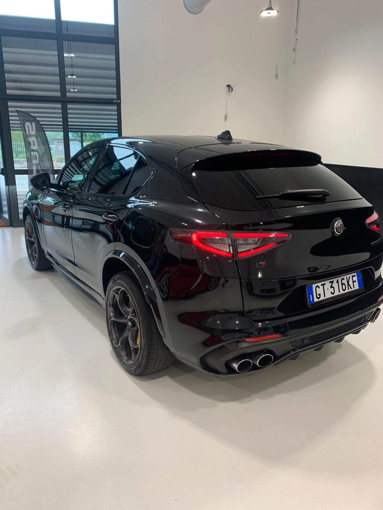Alfa Romeo Stelvio 2,9 Bi-Turbo V6 Quadrifoglio - SUPER PREZZO