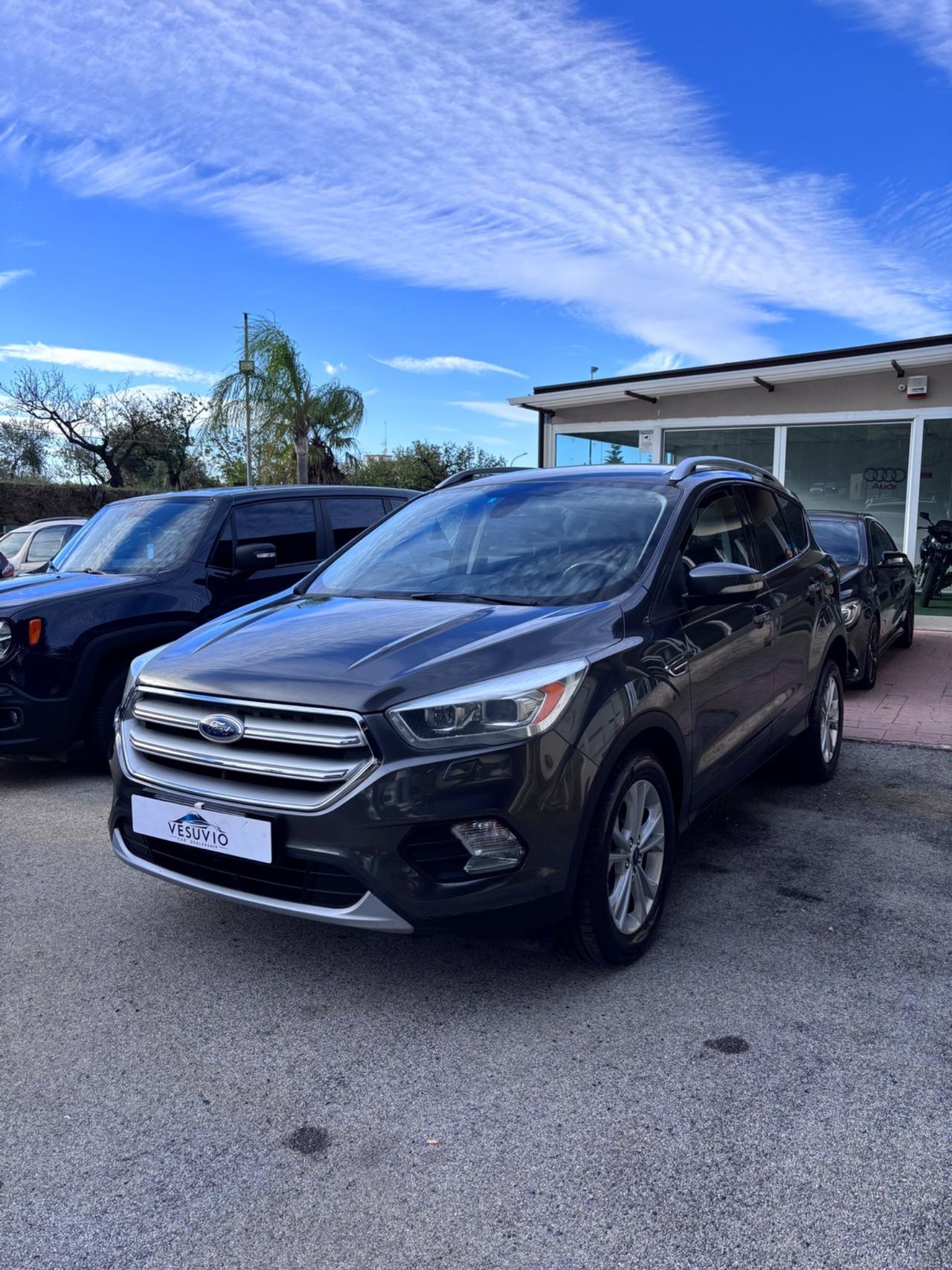 Ford Kuga 1.5 TDCI 120 CV S&S 2WD Powershift Titanium