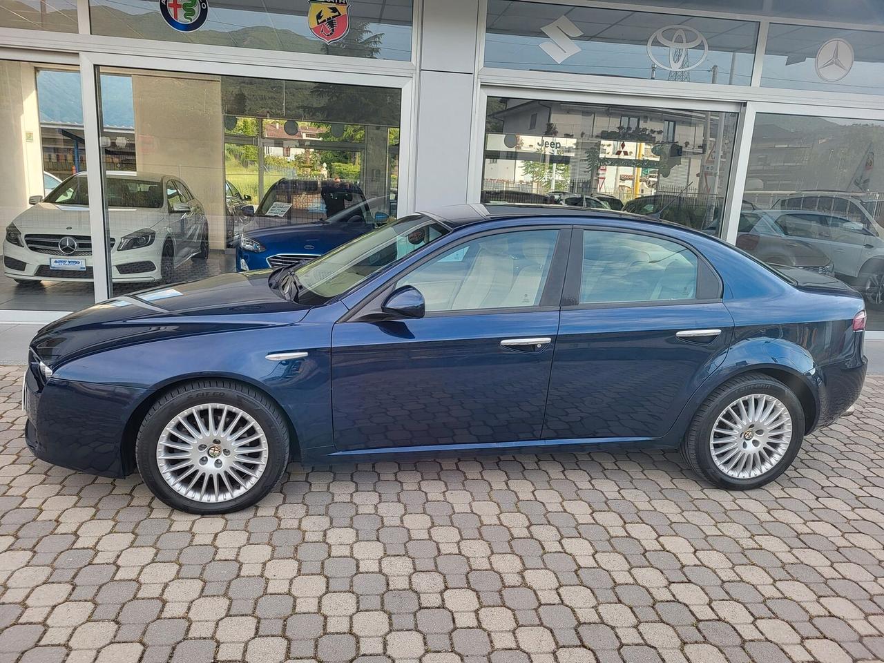 Alfa Romeo 159 Alfa Romeo 159 1.9 MULTIJET 150 CV - BERLINA DISTINCTIVE