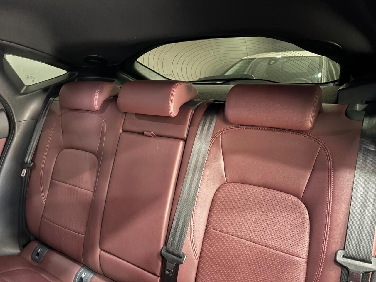 Jaguar E-Pace 2.0 i4 Mhev 200cv AWD auto R-Dynamic HSE ITALIANA