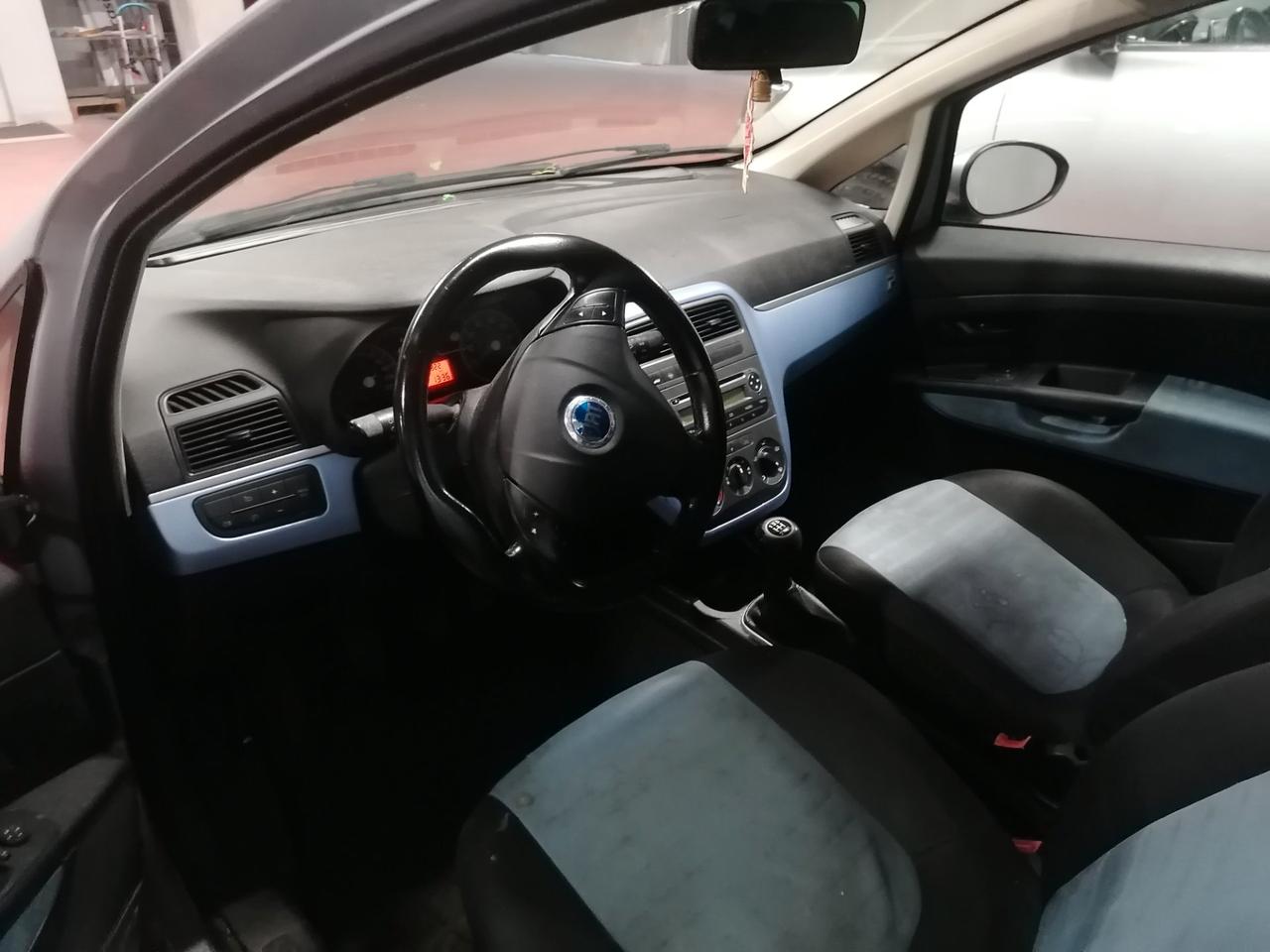 FIAT Grande Punto 3 PORTE DYNAMIC