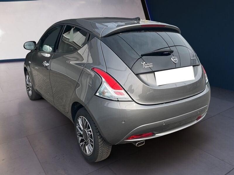 Lancia Ypsilon III 2021 1.0 firefly hybrid Gold s&s 70cv