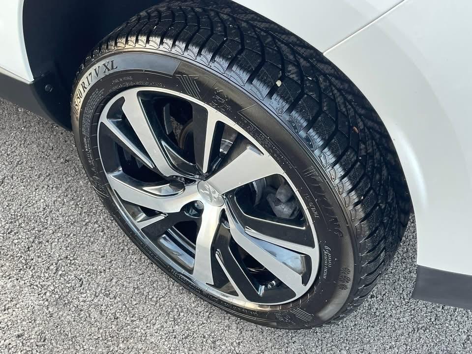 Peugeot 2008 1.6 e-HDi 92 CV Allure