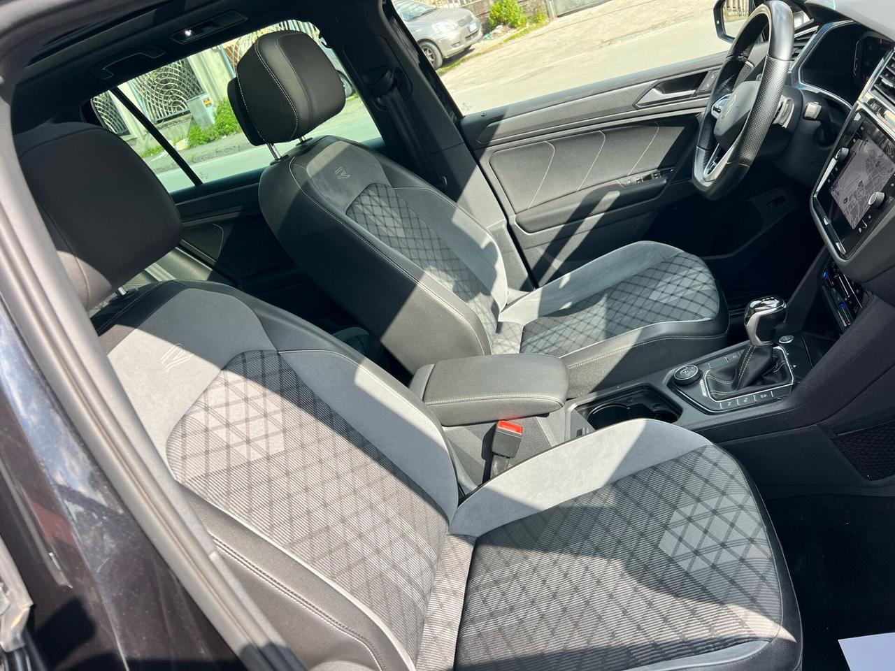 Volkswagen Tiguan 2.0 TDI 150 CV SCR DSG 4MOTION R-Line