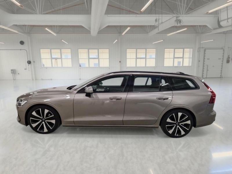 VOLVO V60 B4 D autom. Momentum Business WAGON