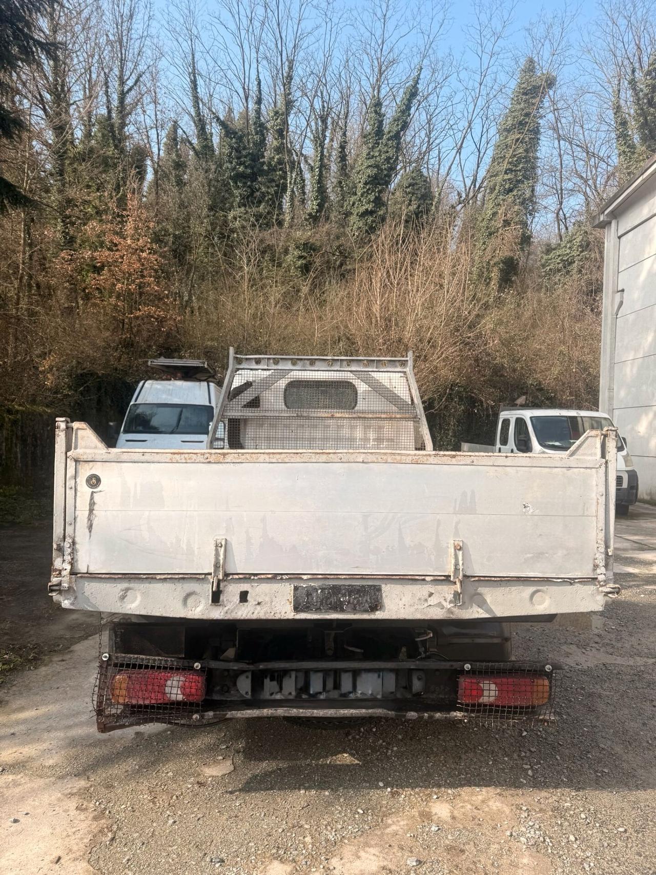 Nissan Cabstar Ribaltabile