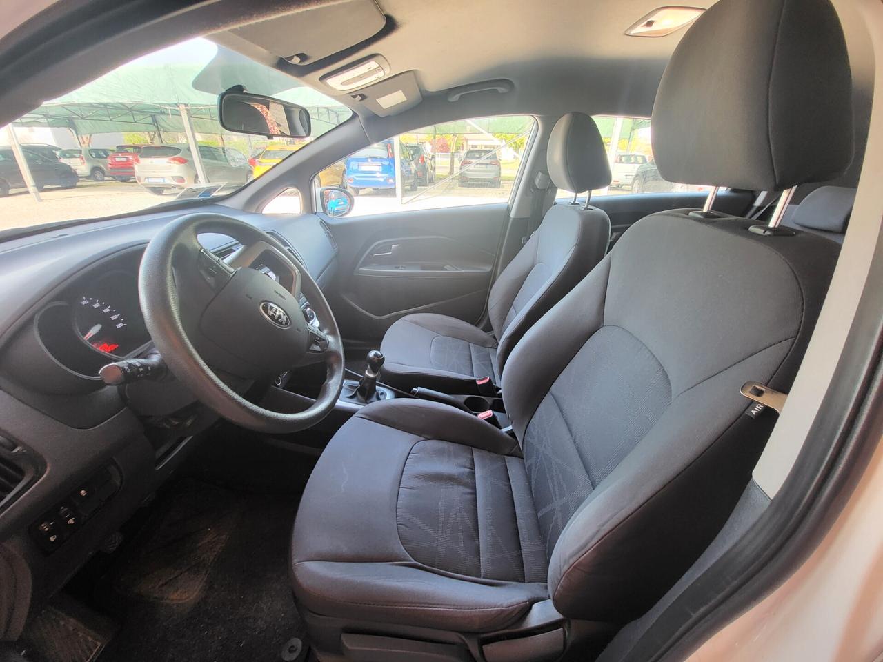 Kia Rio 1.2 CVVT 5p. Cool