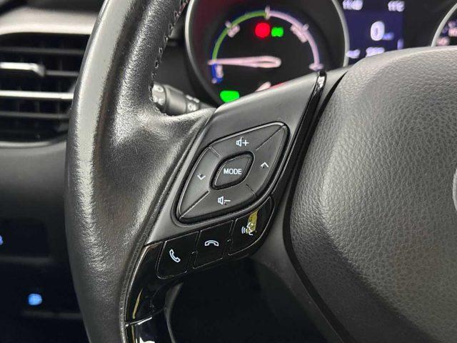 TOYOTA C-HR 1.8 Hybrid E-CVT Business