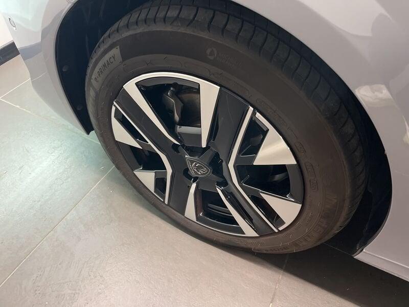 Peugeot 208 1.2 ALLURE