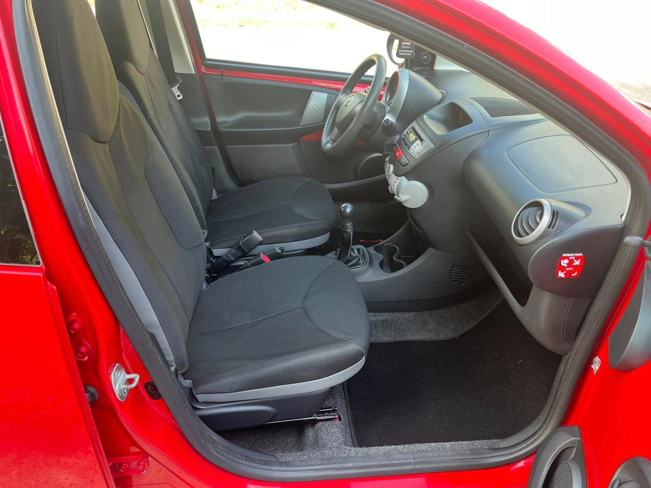 Toyota Aygo 1.0 VVT-i 68CV 5 porte Active